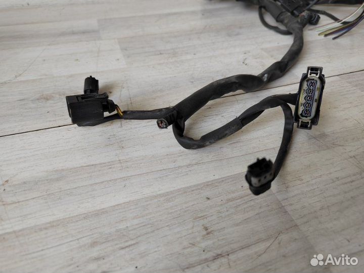 Проводка двигателя Mercedes-Benz C-Class W204