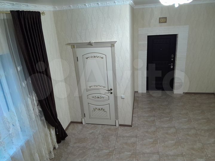 Дом 200 м² на участке 6 сот.
