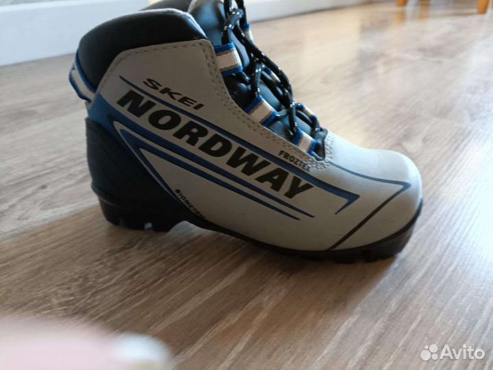 Лыжные ботинки 30 размер