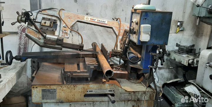 Резка металла на ленточной пиле