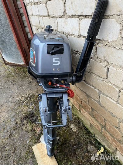 Лодочный мотор 5 л с бу