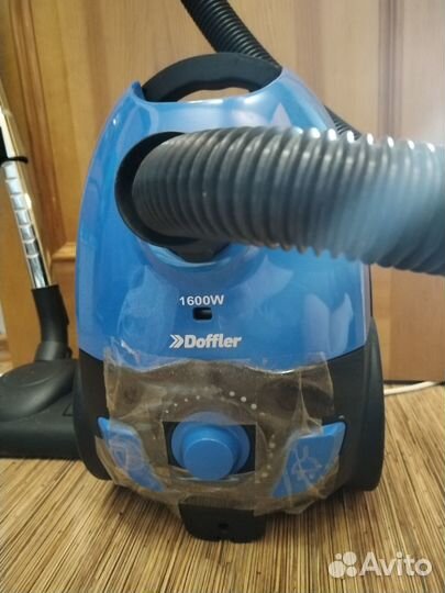 Шланг и щётка к пылесосу