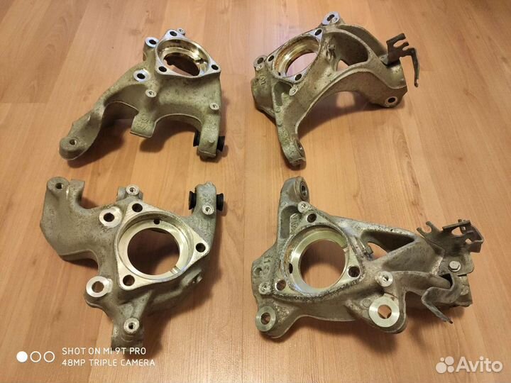 Кулак поворотный Тигуан 2