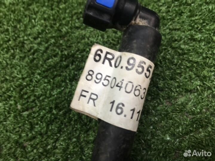 Шланг омывателя Volkswagen Tiguan 1 2013