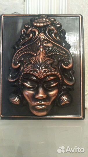 Маска настенная, панно