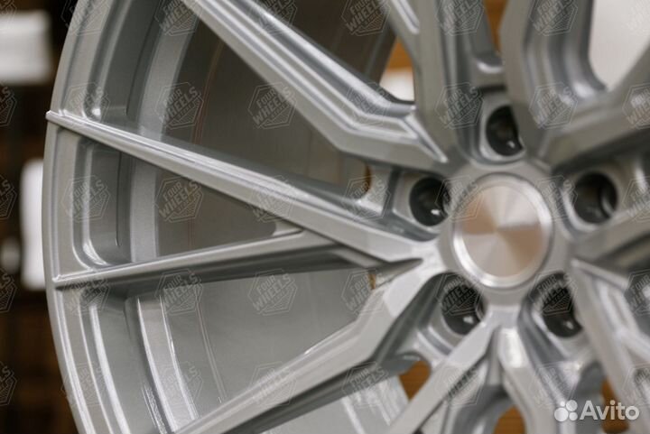 Кованые диски Mercedes E63 R20