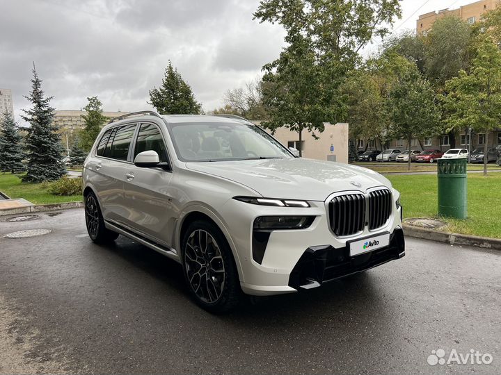 BMW X7 3.0 AT, 2022, 35 км