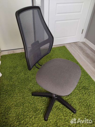 Школьное кресло