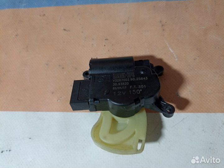 Моторчик заслонки печки Volkswagen Polo седан 1.6