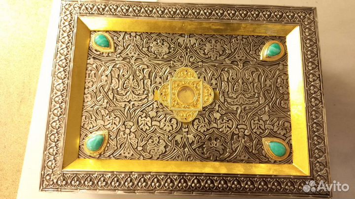 Реликварий, ларец, мощевик