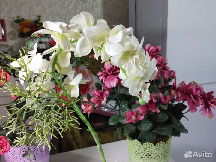 Цветы искусственные в ассортименте