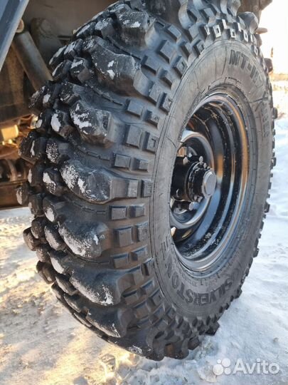 Silverstone MT-117 Xtreme 10.5/35 R16