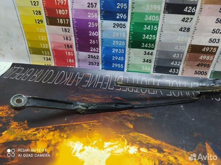 Поводок стеклоочистителя Nissan Primera