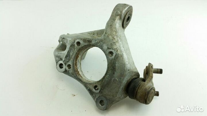 Цапфа передняя левая Toyota Prius NHW20 2004