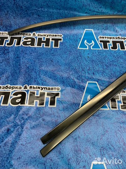 Молдинг лобового стекла Mercedes Benz Clk W209