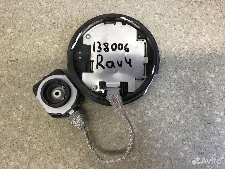 Блок ксеноновой лампы Toyota RAV 4 2013-2018