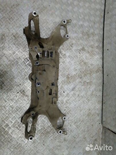 Подрамник передний Honda Civic 5D FN1 1.8 R18A2