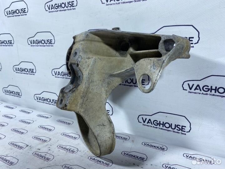 Кронштейн двигателя Volkswagen Passat B5 3B2 1.9