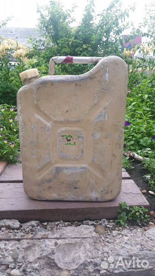 Алюминиевая канистра под питьевую воду