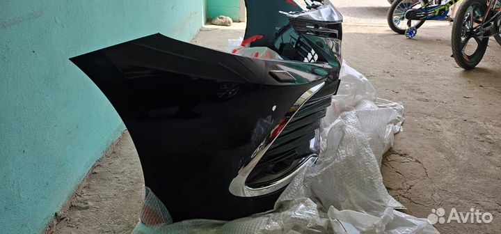 Бампер на toyota camry