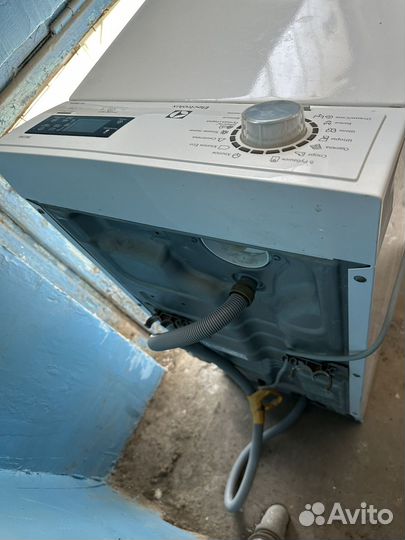 Стиральная машина с вертикальной загрузкой