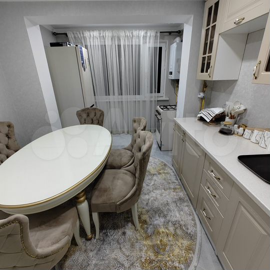 2-к. квартира, 56 м², 6/9 эт.