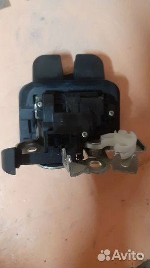 Замок багажника ауди а3 8р