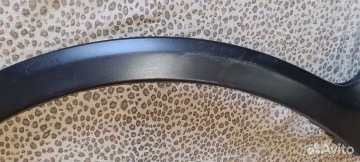 Накладка арки крыла передняя левая Suzuki SX4