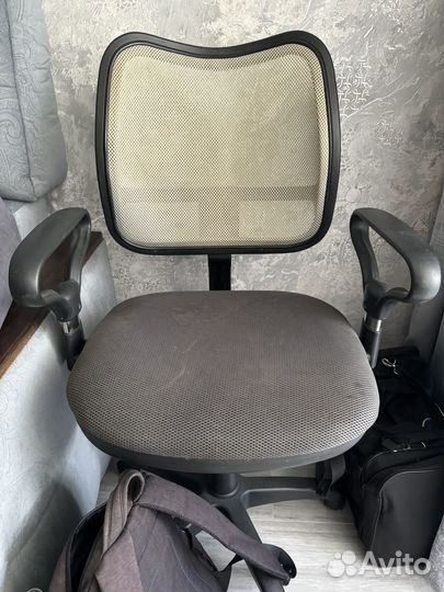 Компьютерное кресло