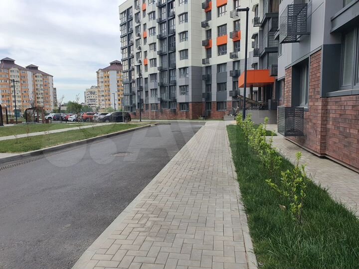 2-к. квартира, 53 м², 3/9 эт.