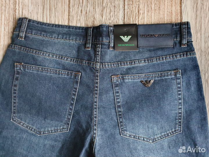 Джинсы Armani 48-50 размер
