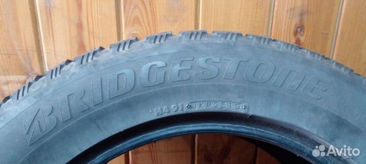 Bridgestone Blizzak Spike-01 255/55 R18 109T