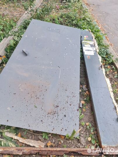 Металлическая дверь бу