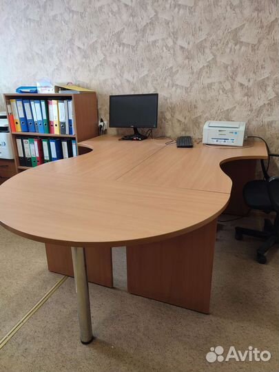 Комплект офисной мебели