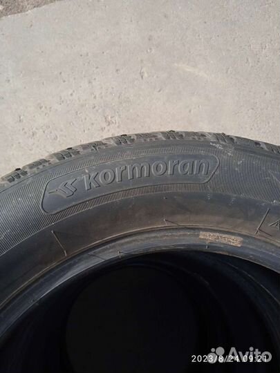 Kormoran Snow 215/60 R16 99H