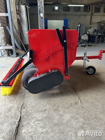 Разбрасыватель песка и резиновой крошки