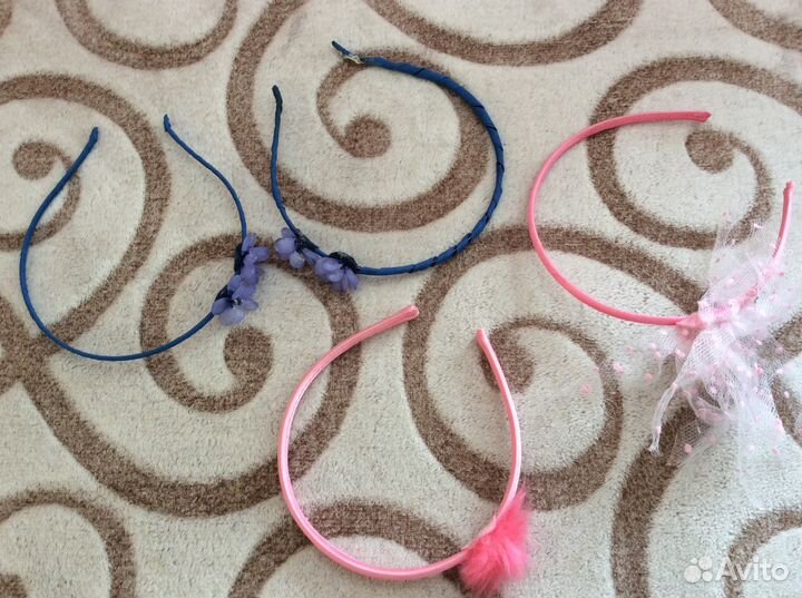 Бант,заколки новые