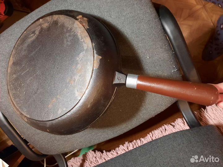 Чугунная сковорода СССР новая