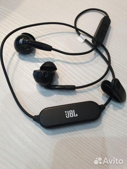 Наушники Bluetooth JBL Inspire 700