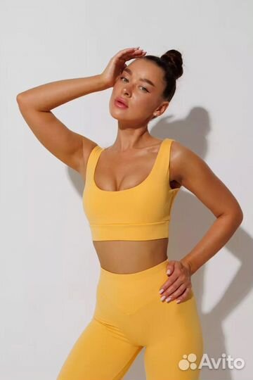 Комплект бесшовной спортивной одежды