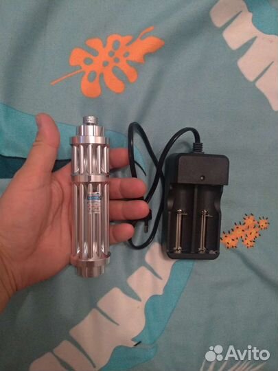 Мощный лазер указка