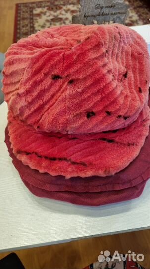 Головные уборы женские зимние