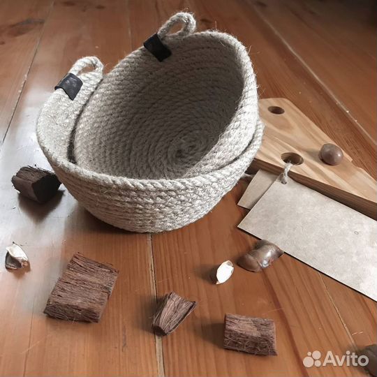 Лежанки, люльки для кукол, корзинки, сумки