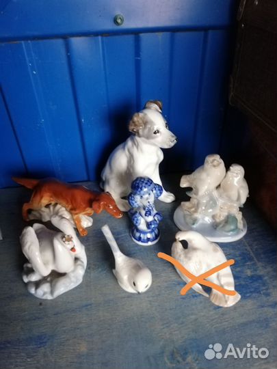 Статуэтки (фарфор)