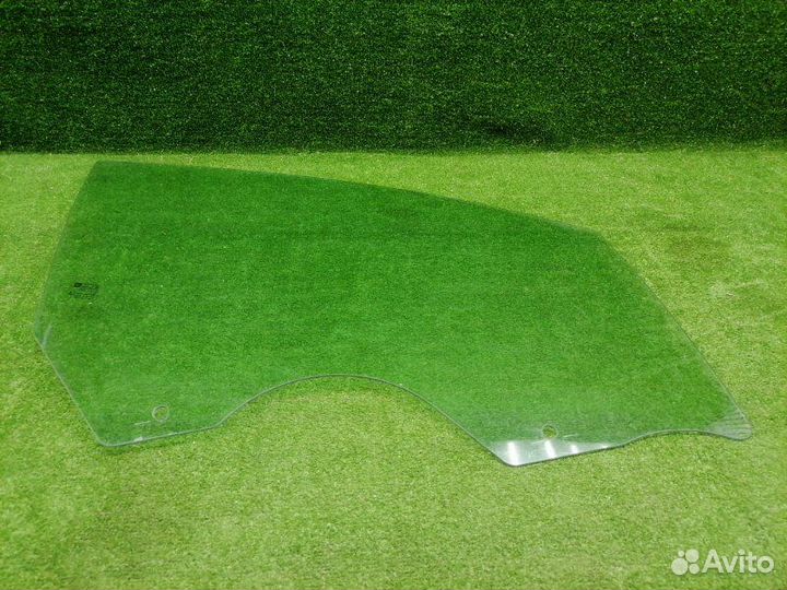 Стекло двери переднее правое Opel Astra H