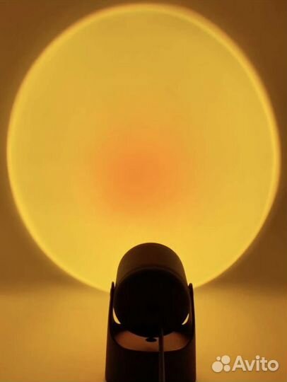 Лампа проекционная с эффектом заката солнца