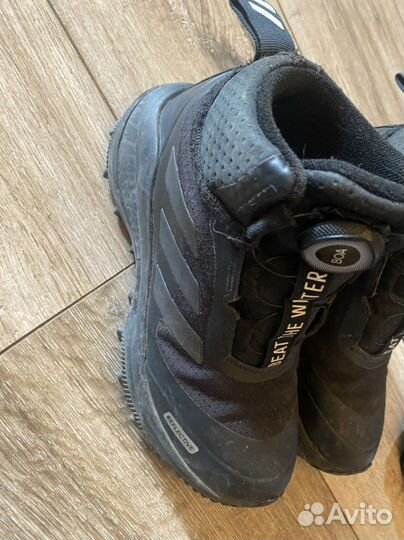 Ботинки adidas на boa