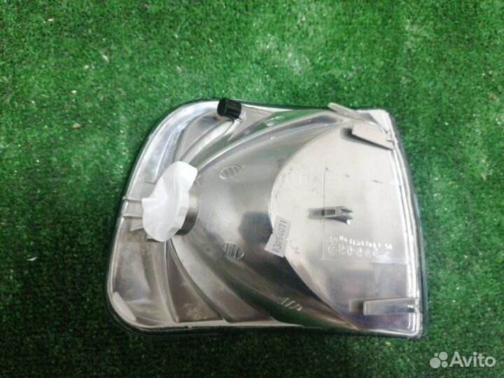 Указатель поворота передний левый Caravelle