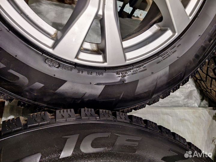 R16 Pirelli Ice Zero 215/65, PCD 5x112 DIA 60.1