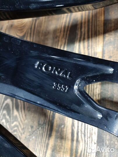 Оригинальный комплект r21 Audi Q7 4M